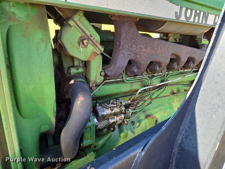 image for item EU3801 John Deere 2940 tractor