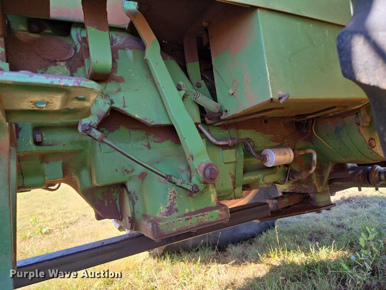 image for item EU3801 John Deere 2940 tractor