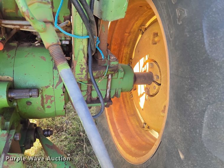 image for item EU3801 John Deere 2940 tractor