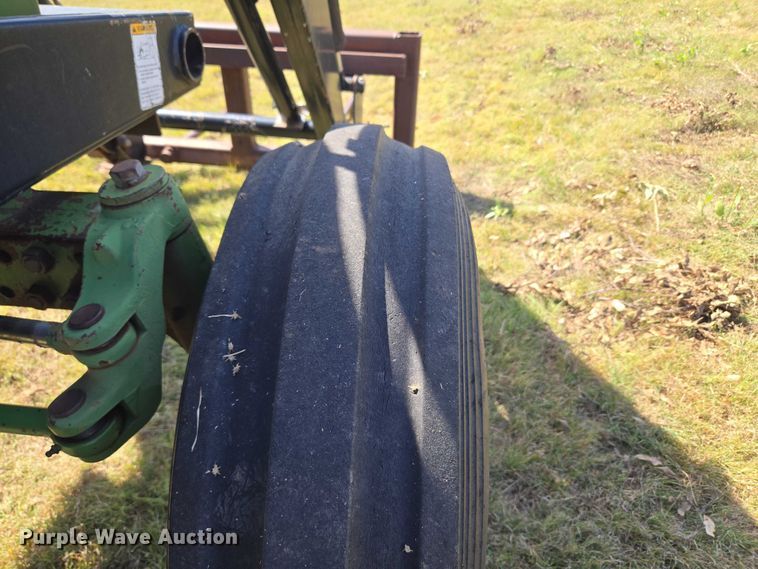 image for item EU3801 John Deere 2940 tractor