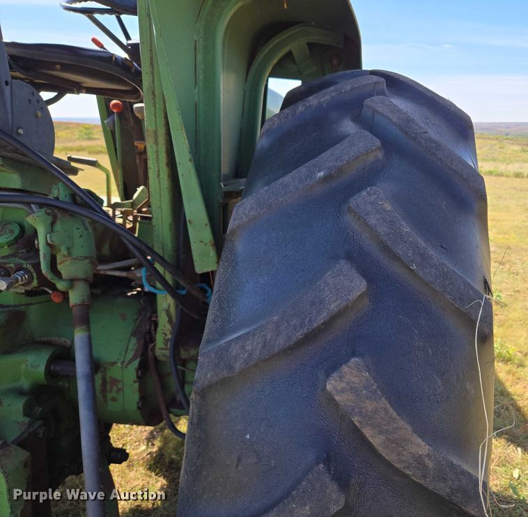 image for item EU3801 John Deere 2940 tractor