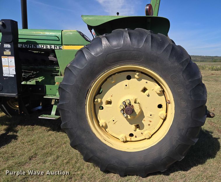 image for item EU3801 John Deere 2940 tractor