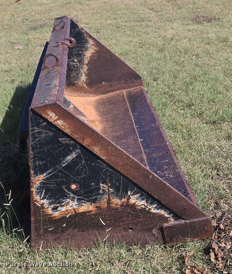 image for item EU3801 John Deere 2940 tractor