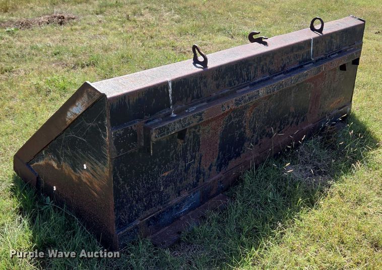 image for item EU3801 John Deere 2940 tractor