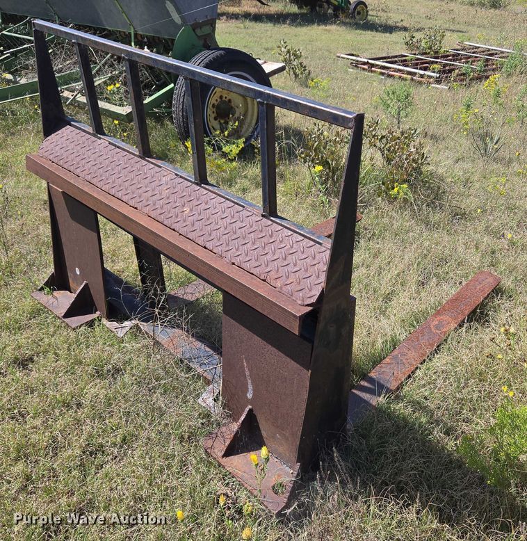 image for item EU3801 John Deere 2940 tractor