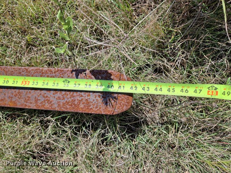 image for item EU3801 John Deere 2940 tractor