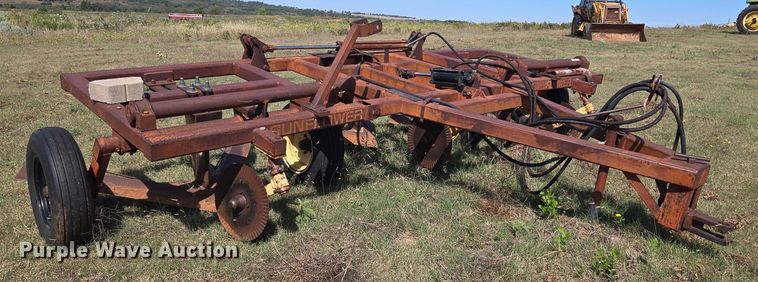 image for item EU3802 Sunflower sweep plow