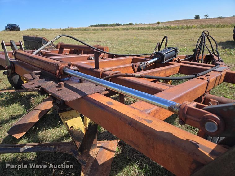 image for item EU3802 Sunflower sweep plow