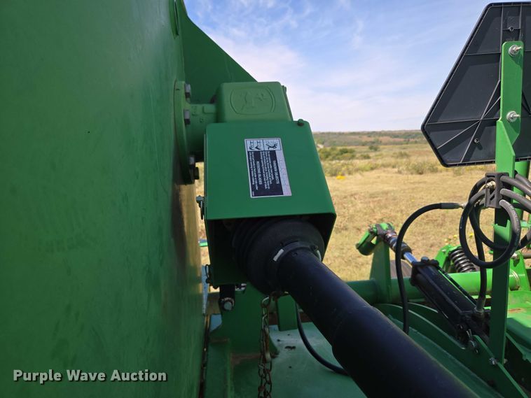 image for item EU3806 2007 John Deere HX15 batwing rotary mower