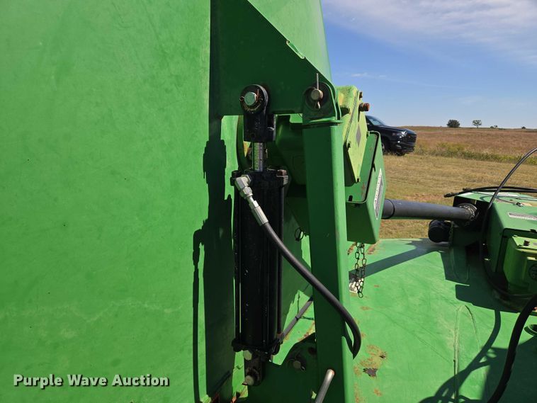 image for item EU3806 2007 John Deere HX15 batwing rotary mower