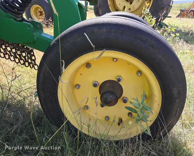 image for item EU3806 2007 John Deere HX15 batwing rotary mower