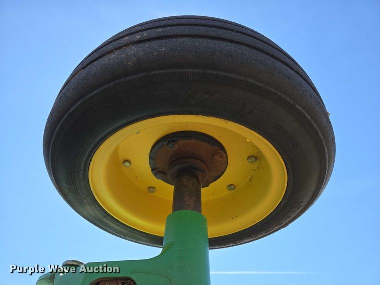 image for item EU3806 2007 John Deere HX15 batwing rotary mower