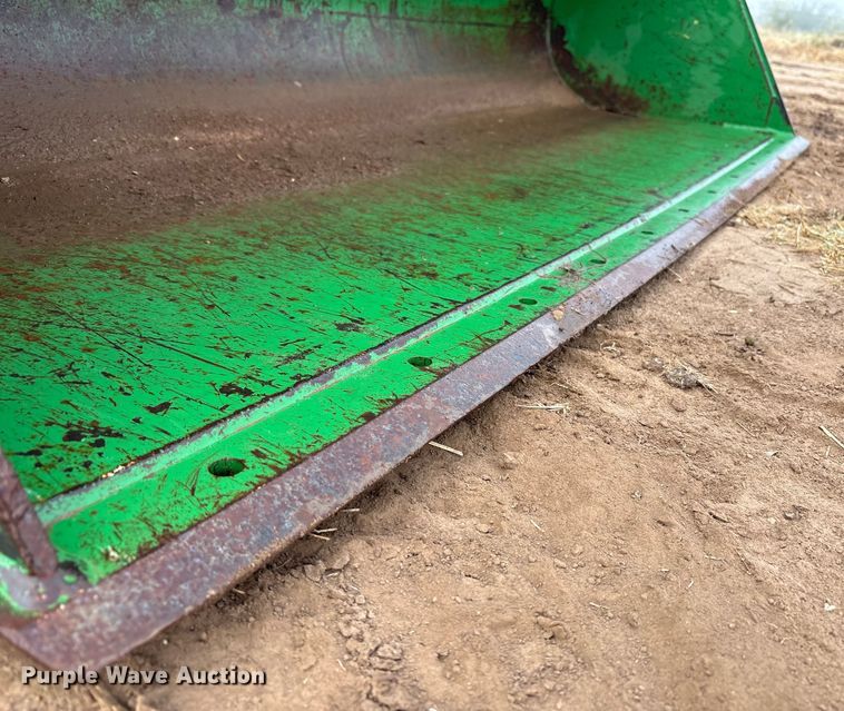 image for item EU4660 2010 John Deere 5055D tractor