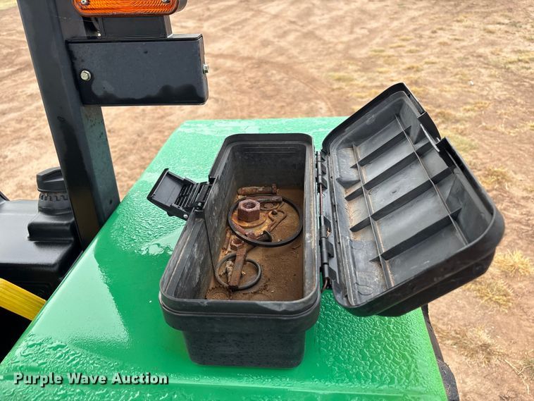 image for item EU4660 2010 John Deere 5055D tractor