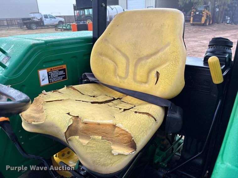 image for item EU4660 2010 John Deere 5055D tractor