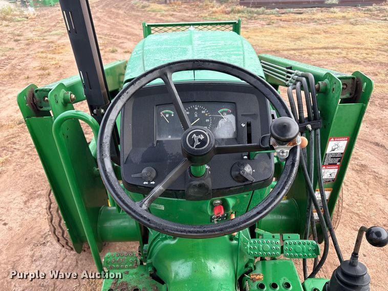 image for item EU4660 2010 John Deere 5055D tractor