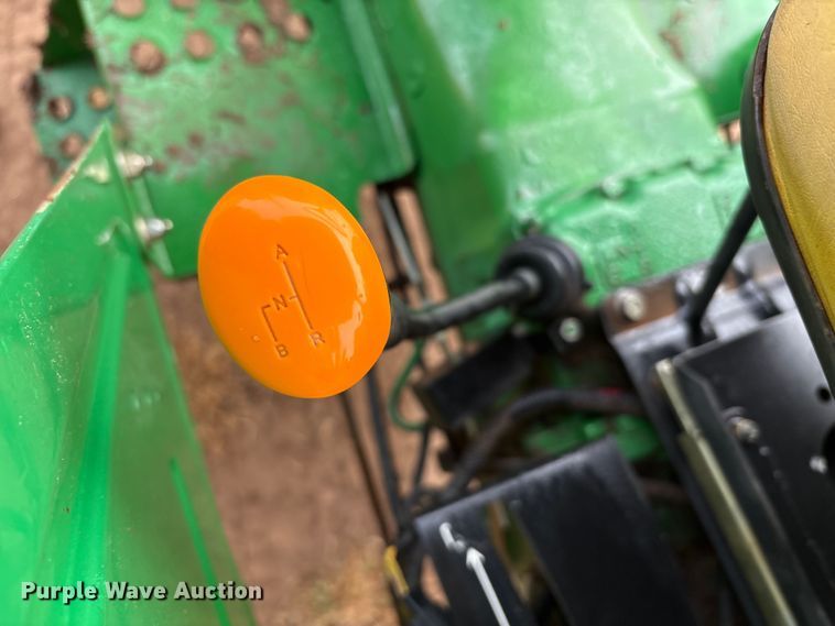 image for item EU4660 2010 John Deere 5055D tractor