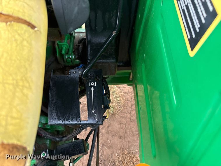 image for item EU4660 2010 John Deere 5055D tractor