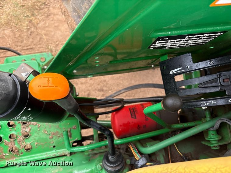 image for item EU4660 2010 John Deere 5055D tractor