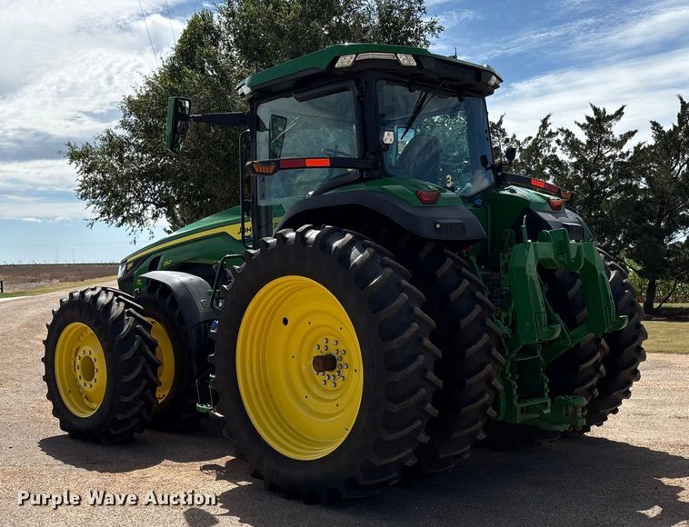 image for item EU4663 2020 John Deere 8R250 MFWD tractor