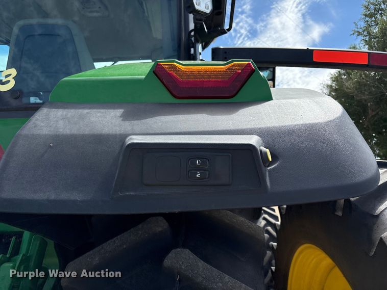 image for item EU4663 2020 John Deere 8R250 MFWD tractor