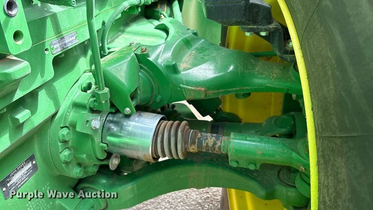 image for item EU4663 2020 John Deere 8R250 MFWD tractor
