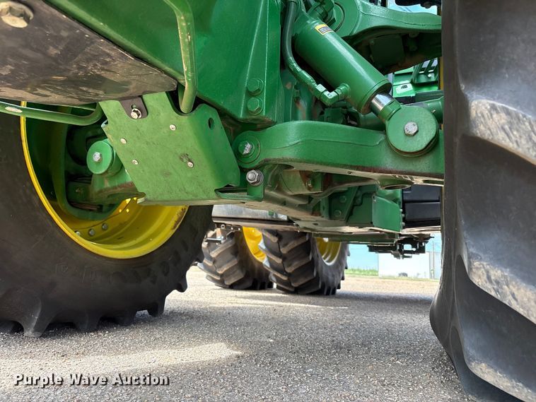 image for item EU4663 2020 John Deere 8R250 MFWD tractor