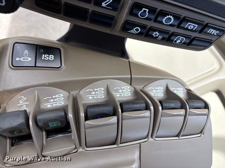 image for item EU4663 2020 John Deere 8R250 MFWD tractor