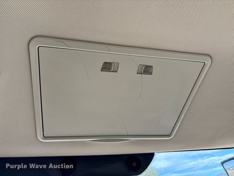 image for item EU4663 2020 John Deere 8R250 MFWD tractor