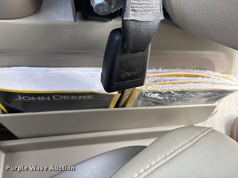 image for item EU4663 2020 John Deere 8R250 MFWD tractor