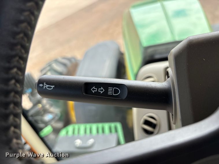 image for item EU4663 2020 John Deere 8R250 MFWD tractor