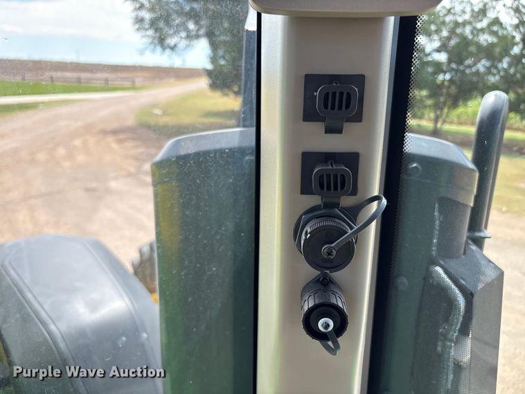 image for item EU4663 2020 John Deere 8R250 MFWD tractor