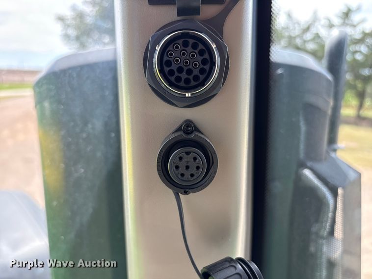 image for item EU4663 2020 John Deere 8R250 MFWD tractor