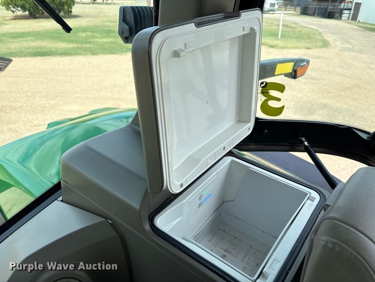 image for item EU4663 2020 John Deere 8R250 MFWD tractor