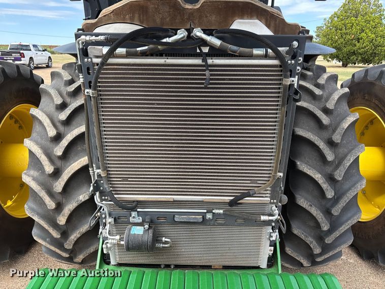 image for item EU4663 2020 John Deere 8R250 MFWD tractor