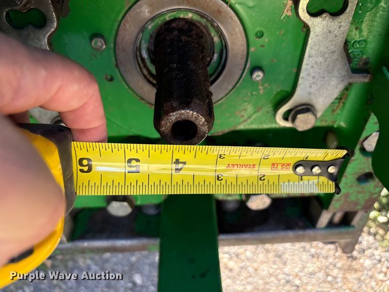 image for item EU4665 2005 John Deere 6415 tractor