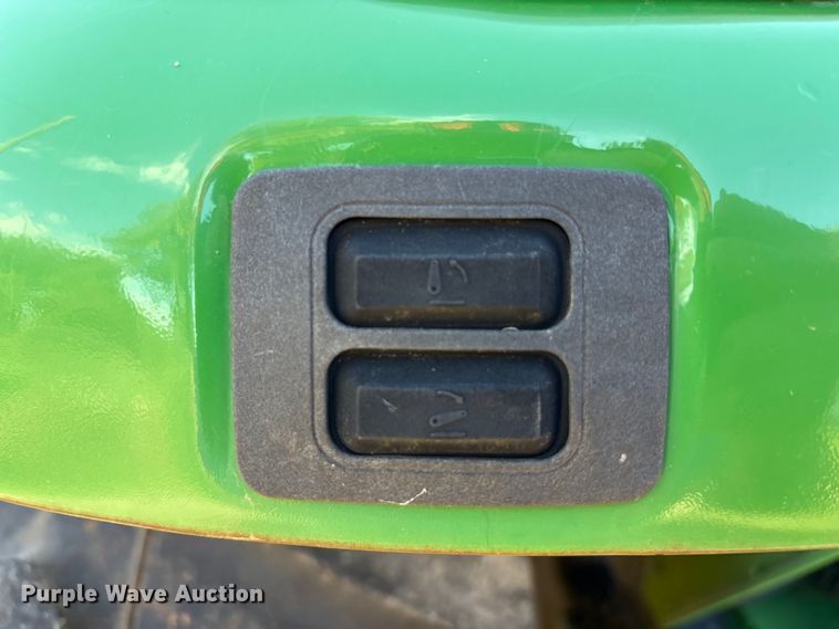 image for item EU4665 2005 John Deere 6415 tractor