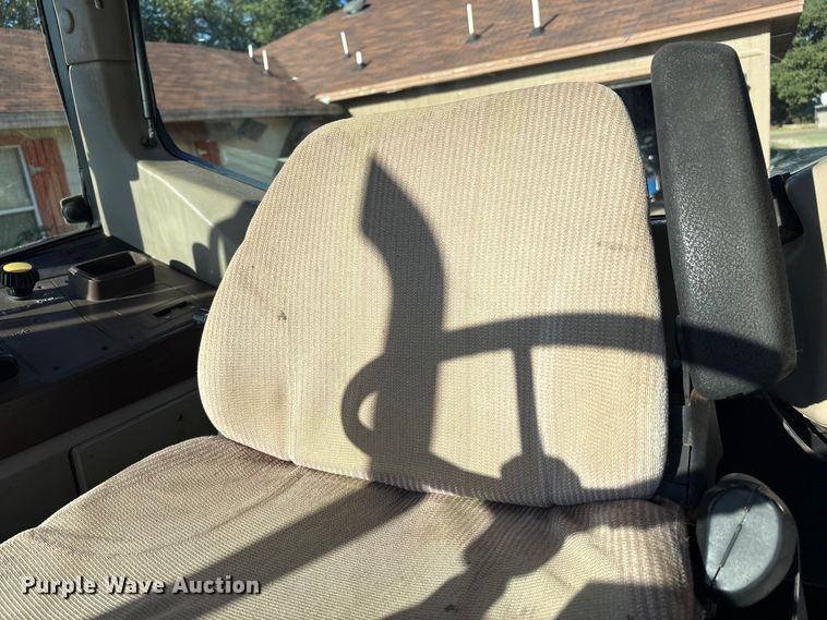 image for item EU4665 2005 John Deere 6415 tractor