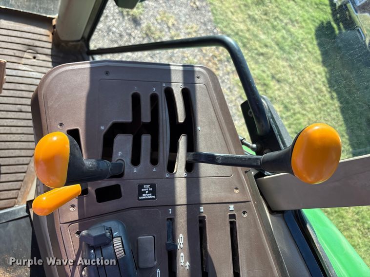 image for item EU4665 2005 John Deere 6415 tractor