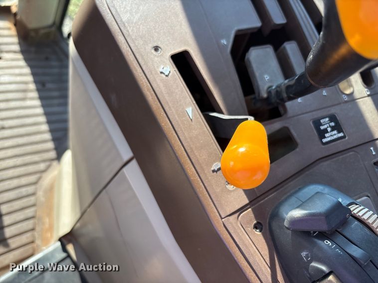 image for item EU4665 2005 John Deere 6415 tractor