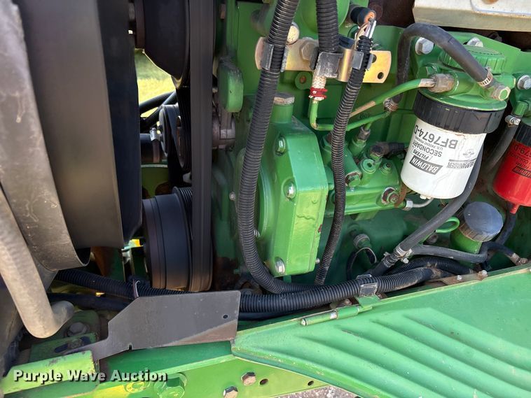 image for item EU4665 2005 John Deere 6415 tractor