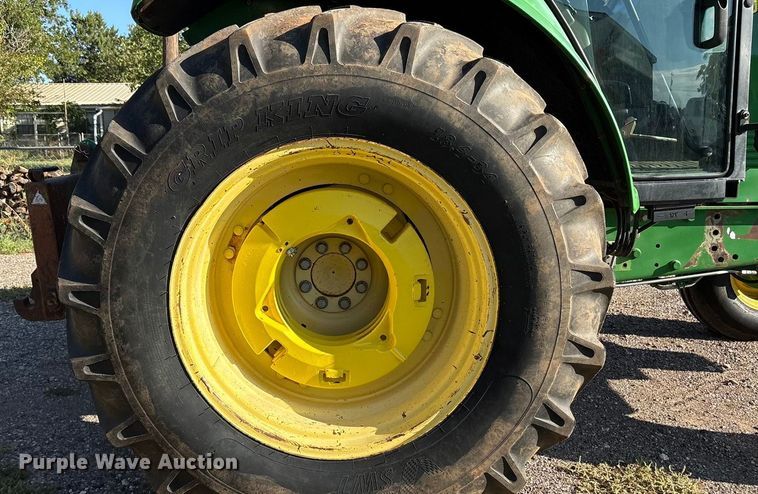 image for item EU4665 2005 John Deere 6415 tractor