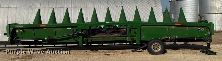 image for item EU5018 2017 John Deere 612C corn head