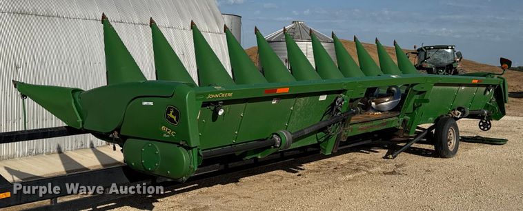 image for item EU5018 2017 John Deere 612C corn head