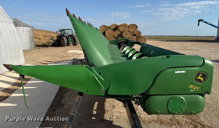 image for item EU5018 2017 John Deere 612C corn head