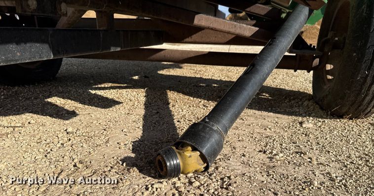 image for item EU5018 2017 John Deere 612C corn head