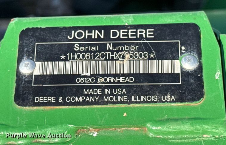image for item EU5018 2017 John Deere 612C corn head