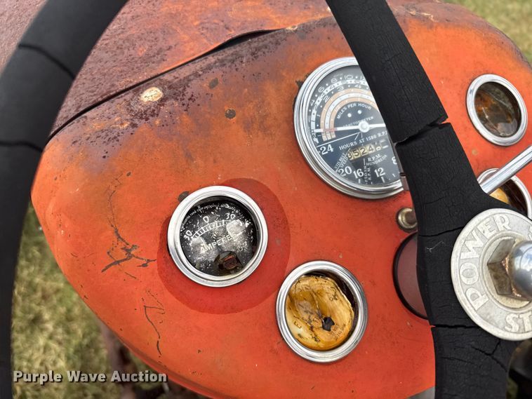 image for item EU6004 1961 Massey-Ferguson 65 tractor