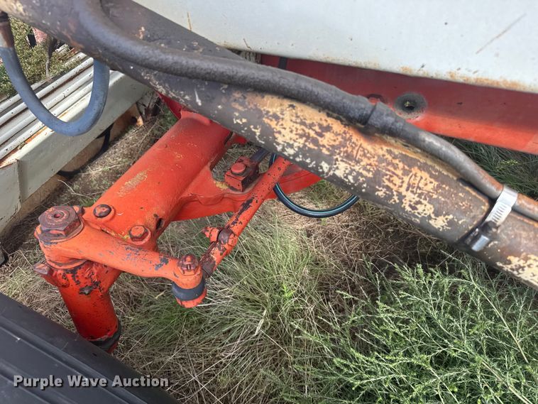 image for item EU6005 1975 International F 766 tractor