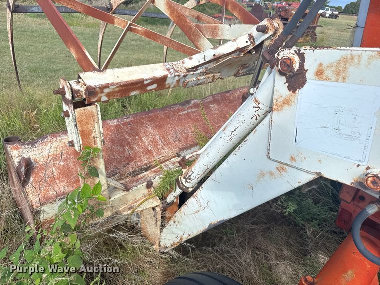 image for item EU6005 1975 International F 766 tractor